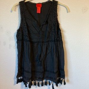 black christina sleeveless ruffle tassel shirt